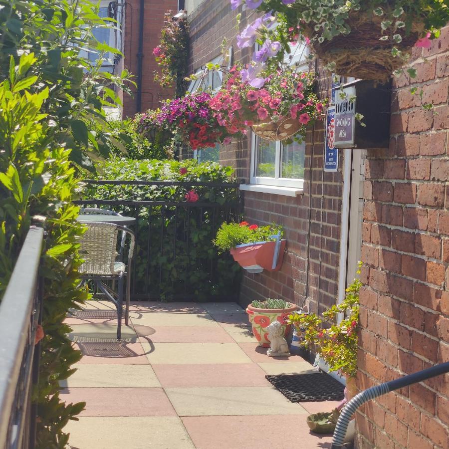 Cameron Court B&B Flamborough Buitenkant foto